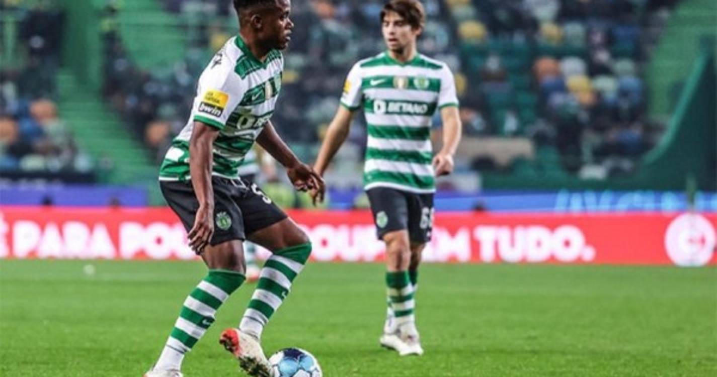 Geny Catamo ruma ao Marítimo