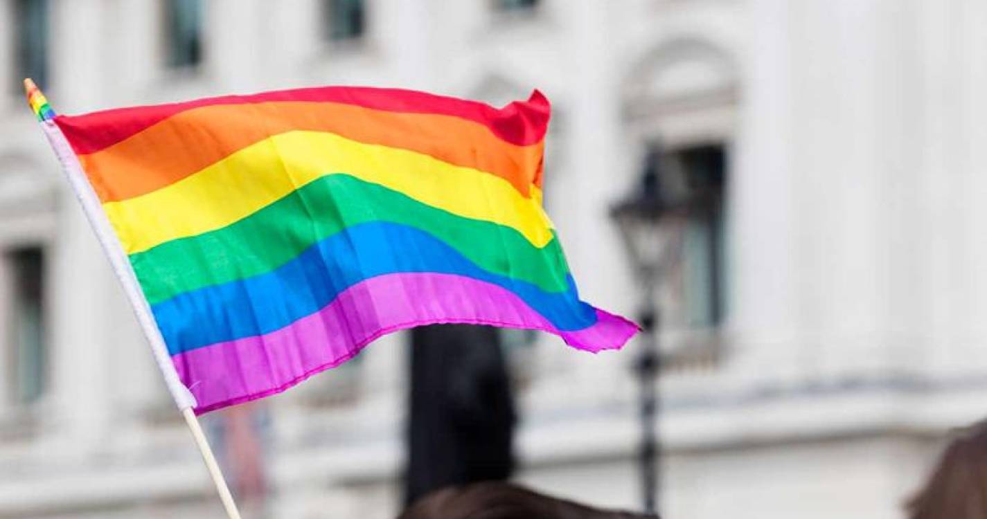 UE condena decisão da Rússia de classificar movimento LGBTQIA+ como extremista