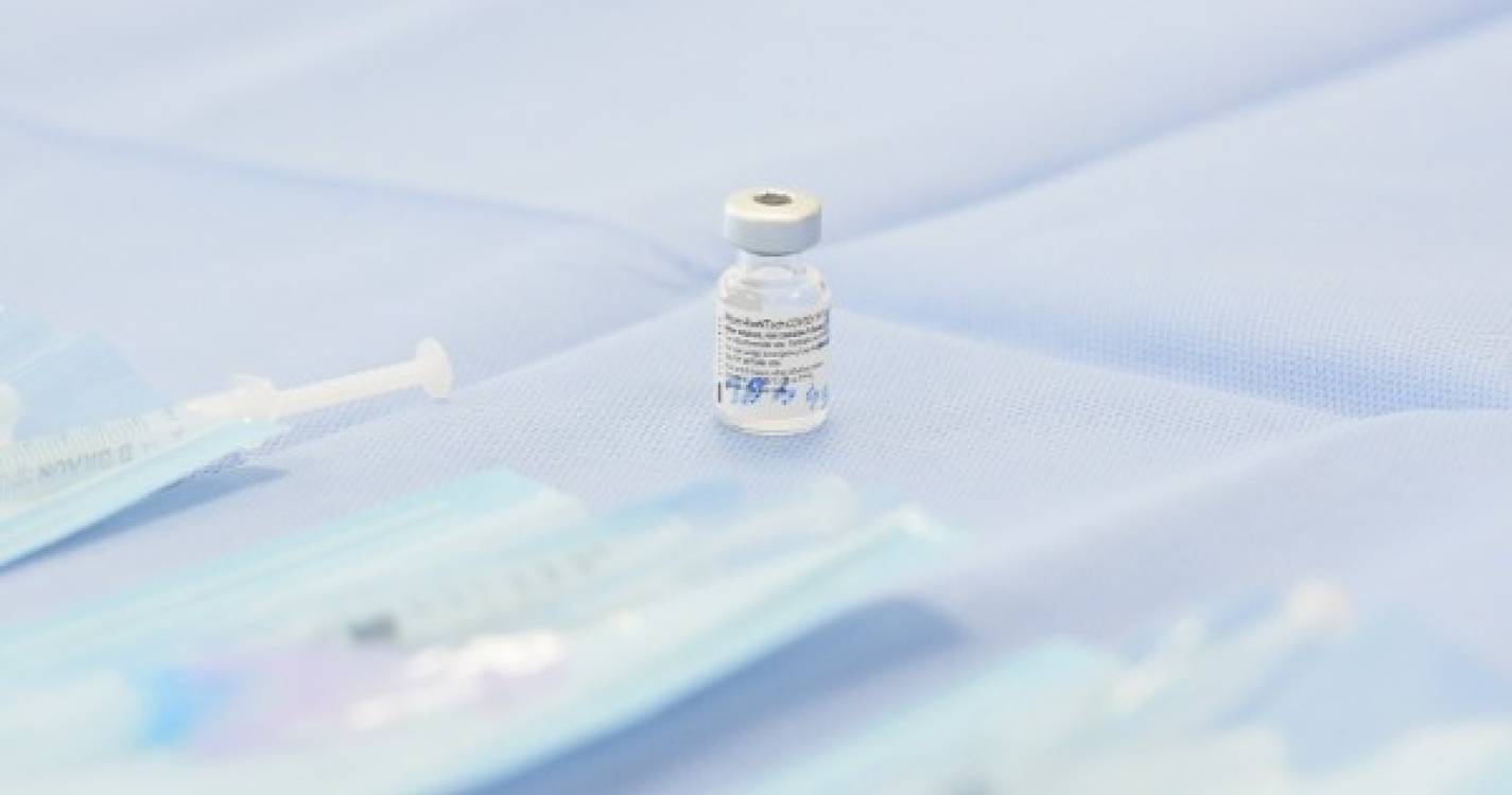 Covid-19: 5.850 vacinas que chegaram ontem à Madeira transportadas amanhã para o hospital