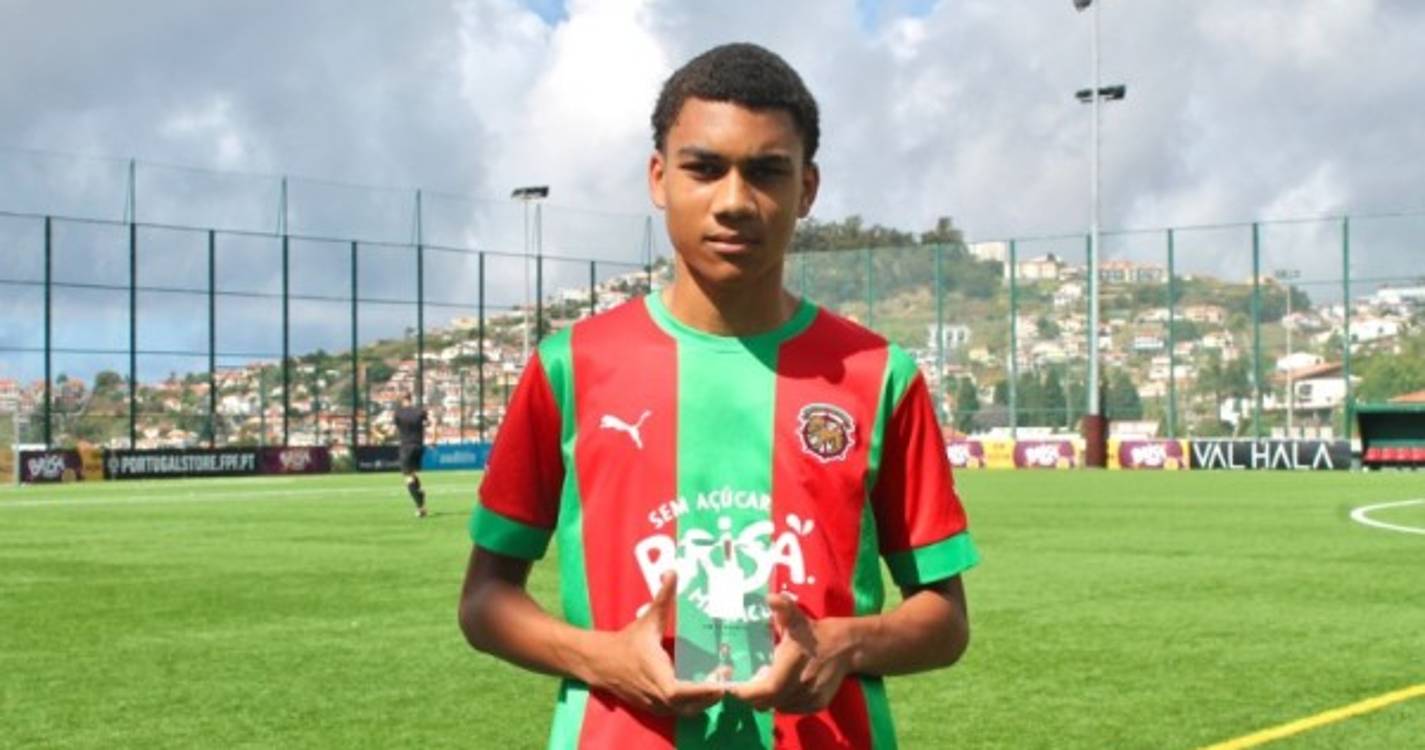 Marítimo: Juvenil André Silva integrou dia de trabalho da equipa principal [com vídeo]