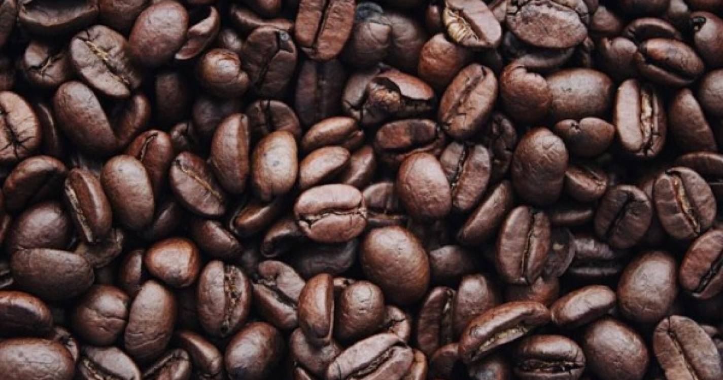 Polícia suíça encontra 500 quilos de cocaína dissimulada em café numa fábrica da Nespresso