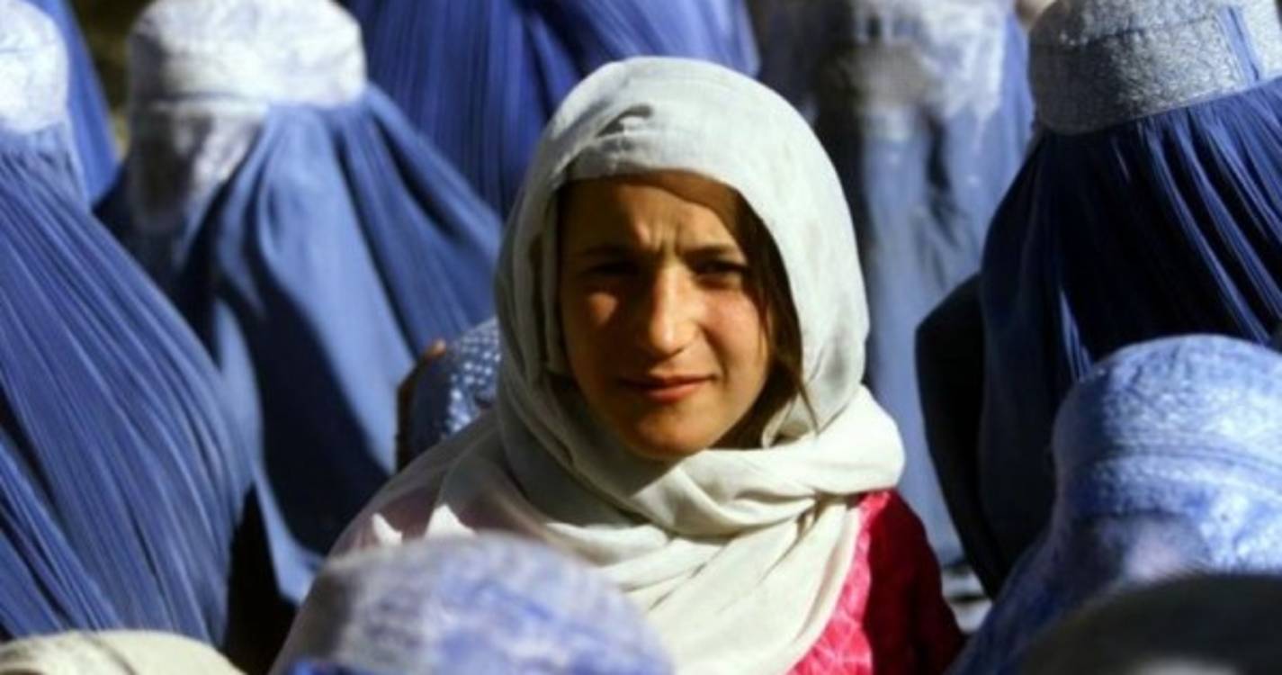 Universidade de Évora quer acolher alunos e mulheres afegãs