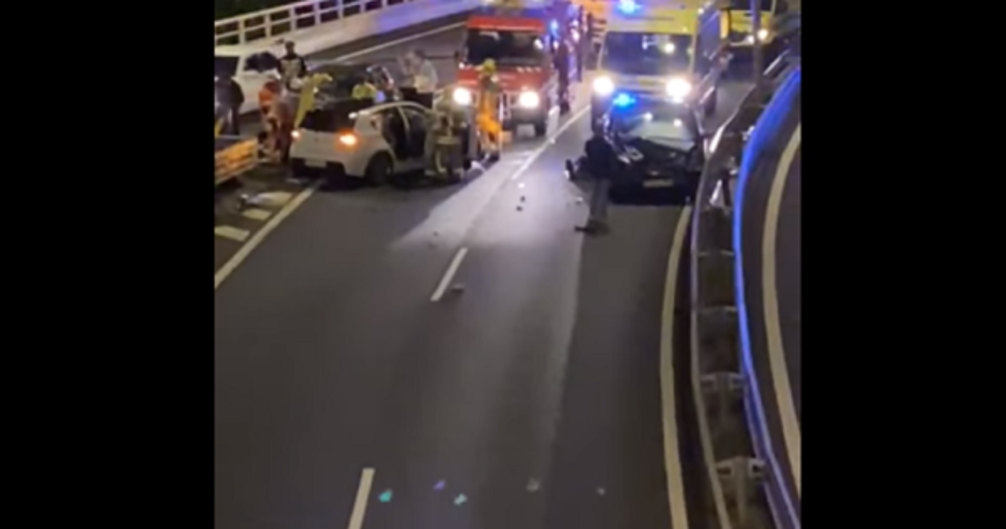 Vídeo mostra imagens do violento acidente que interrompeu ontem a via rápida no Funchal