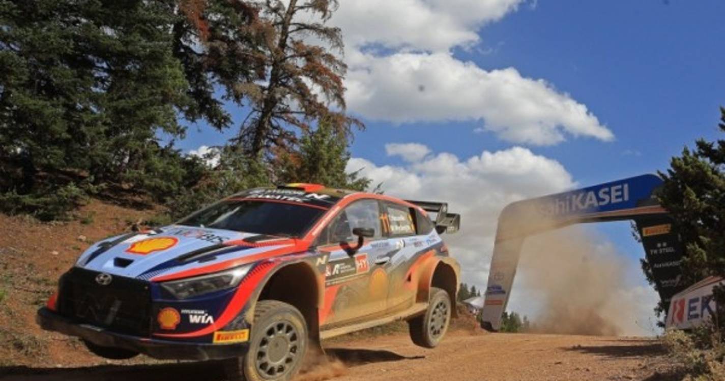 Thierry Neuville vence Rali da Acrópole em inédito pódio Hyundai