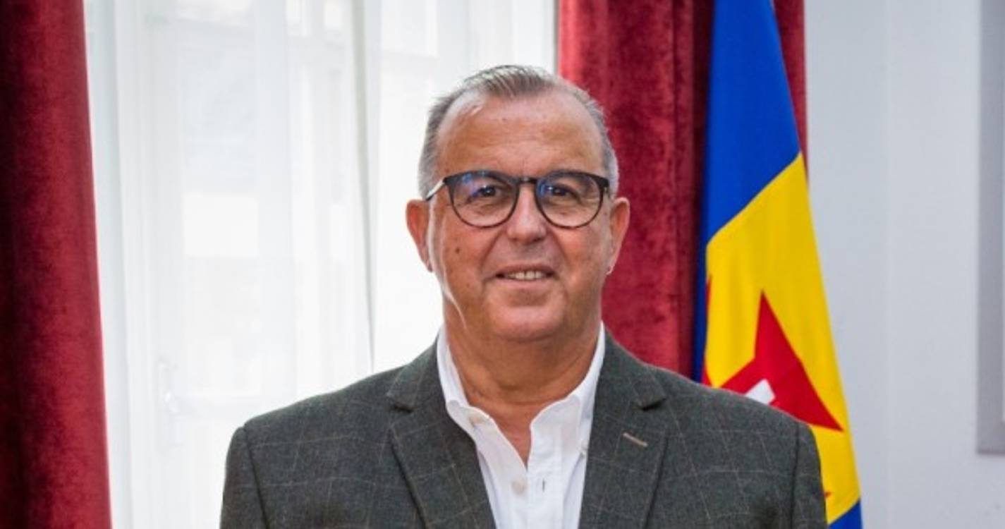 José Luís Nunes vai suspender mandato em nome da estabilidade