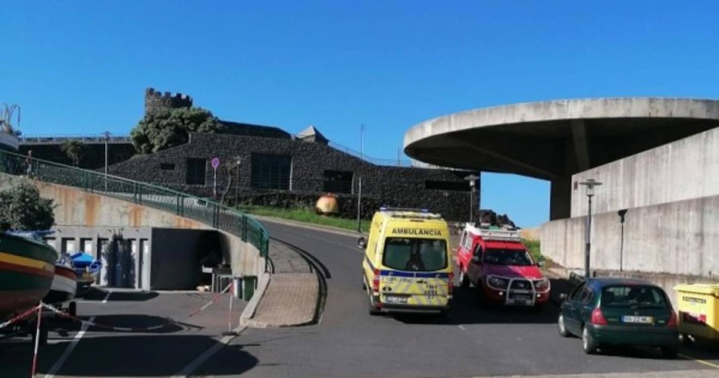 Pescador vítima de queda em tetrápodes no Porto Moniz