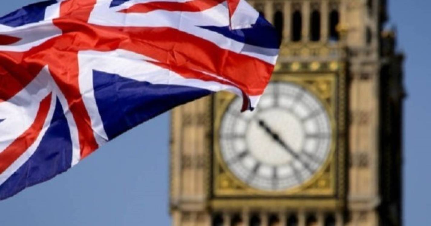 Reino Unido alcançará imunidade de grupo em 12 de abril