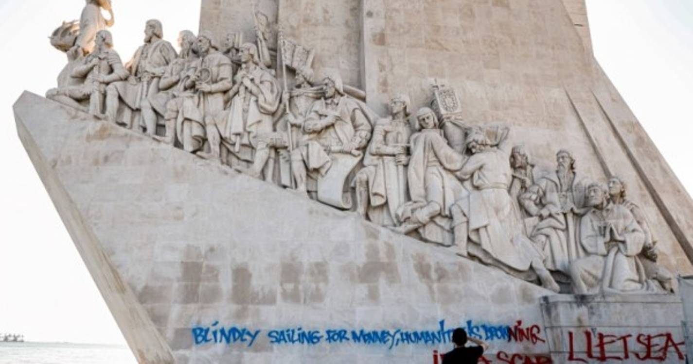 PJ investiga 'graffiti' no Padrão dos Descobrimentos