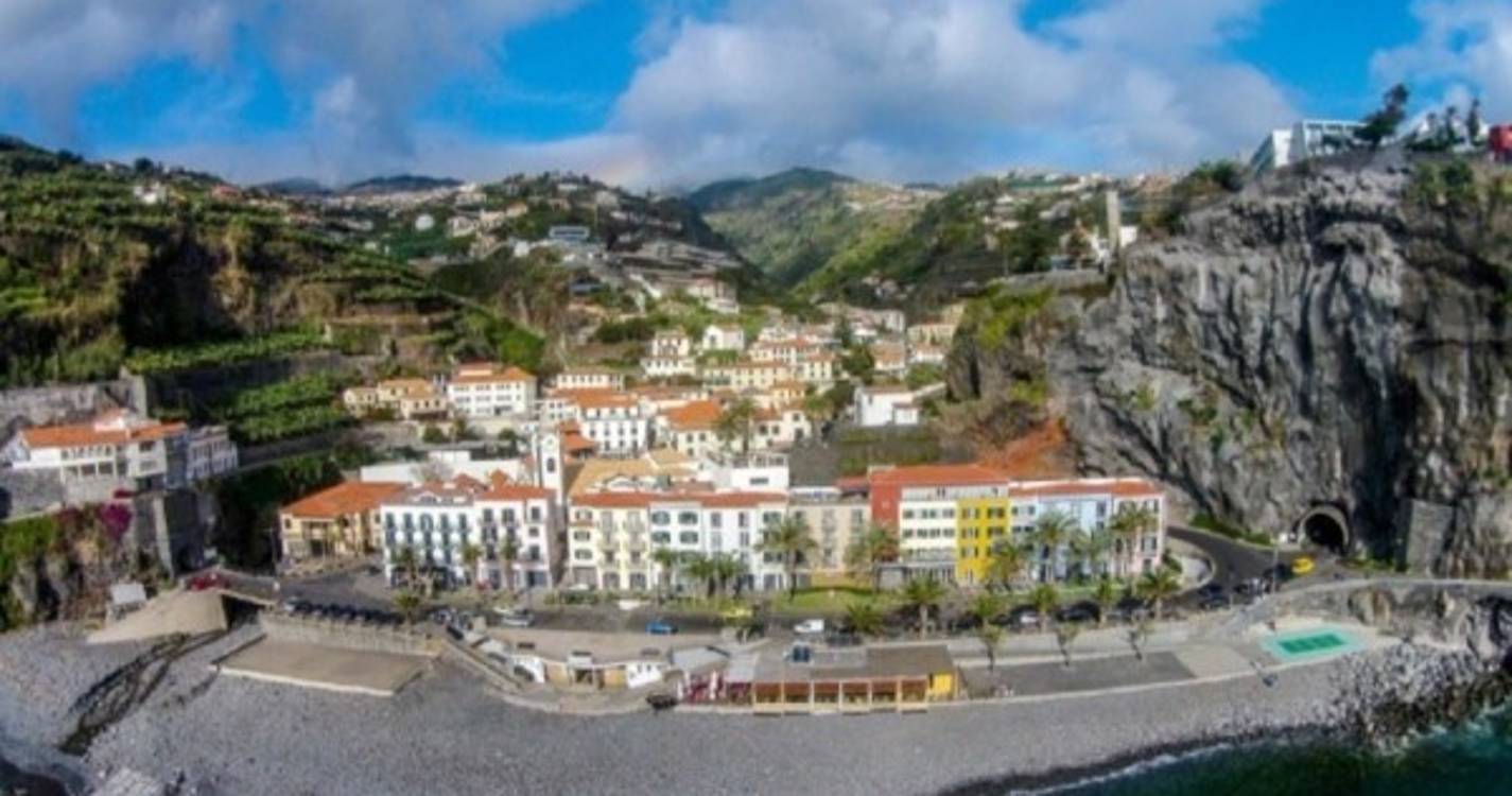 Plantação de canábis para fins medicinais sem restrições na Ponta do Sol