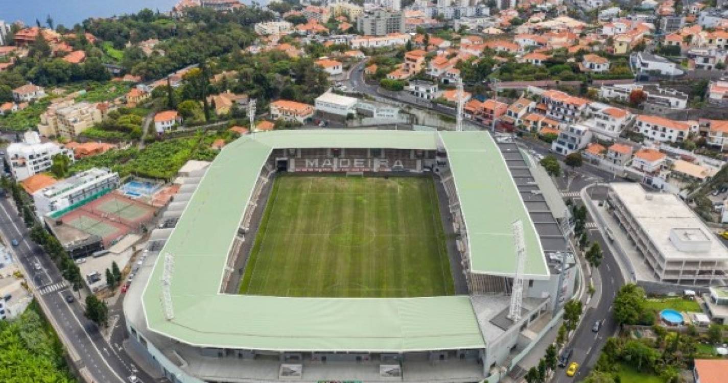 Interdição ao relvado do Estádio do Marítimo levantada