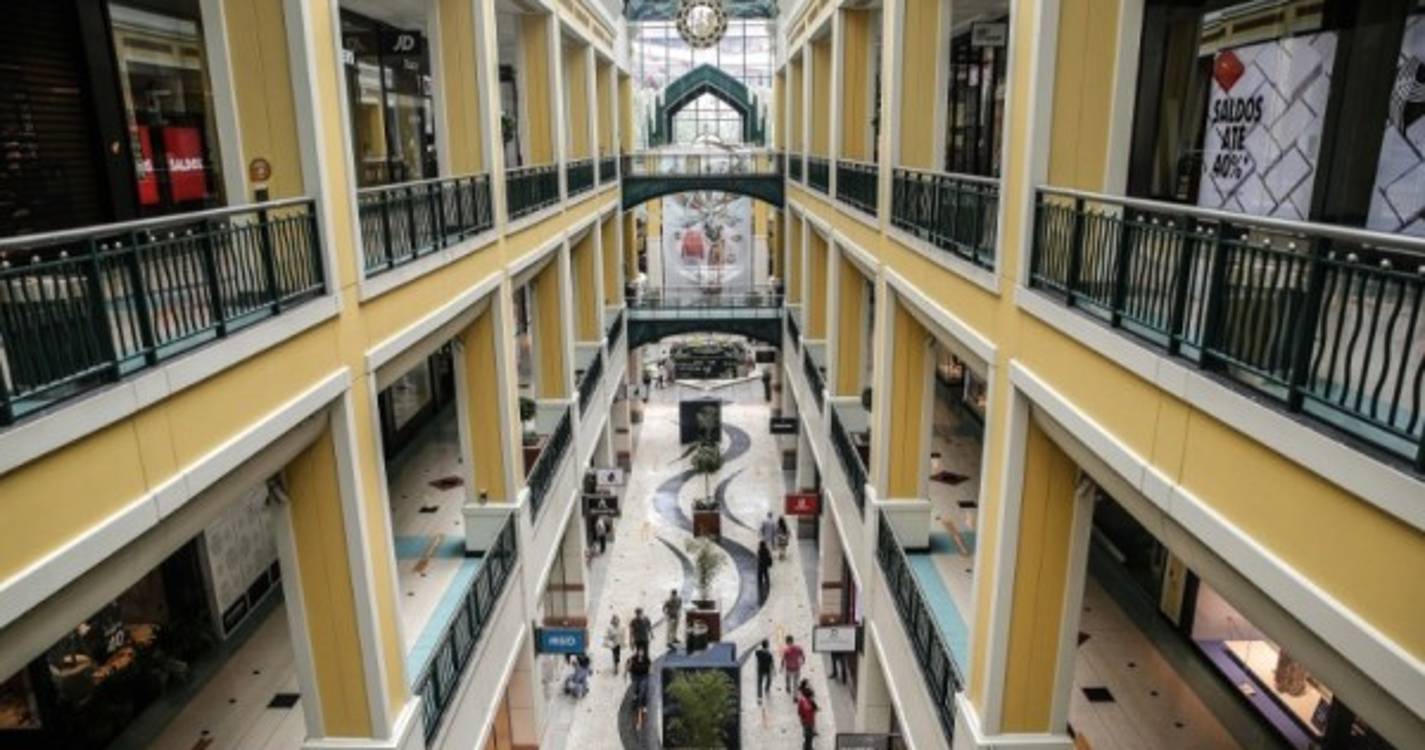 Covid-19: Associação de centros comerciais garante segurança no regresso dos saldos