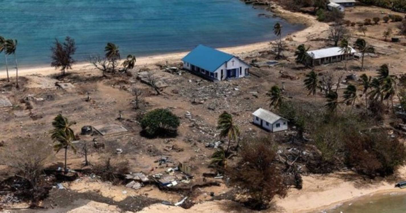 SpaceX tenta restabelecer telecomunicações em Tonga após erupção e tsunami