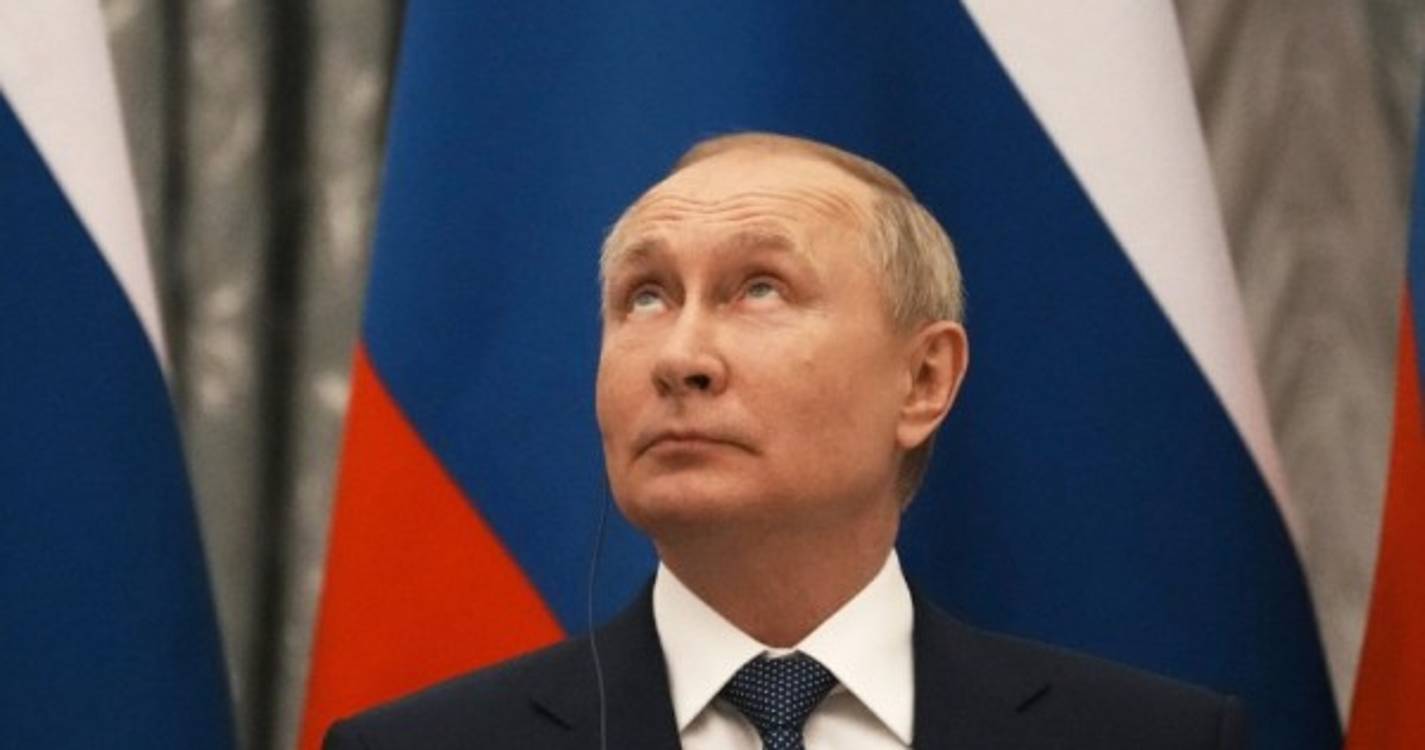 Ucrânia: Putin lamenta "agravamento" da crise em Donbass