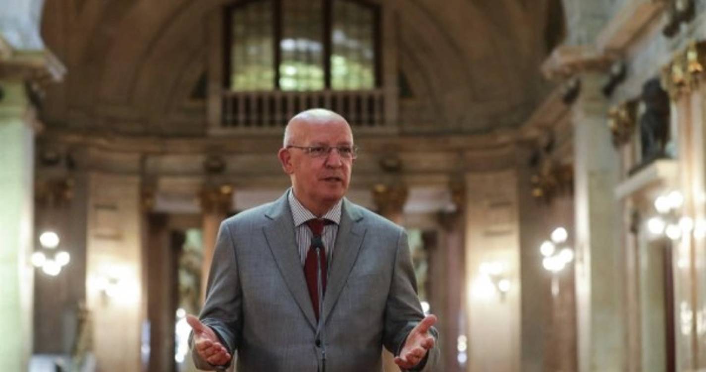 Santos Silva salienta caráter universal, uno e interdependente dos Direitos Humanos