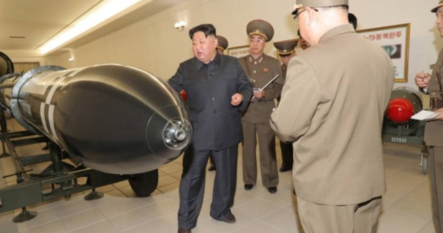 Líder norte-coreano promete melhorar arsenal nuclear