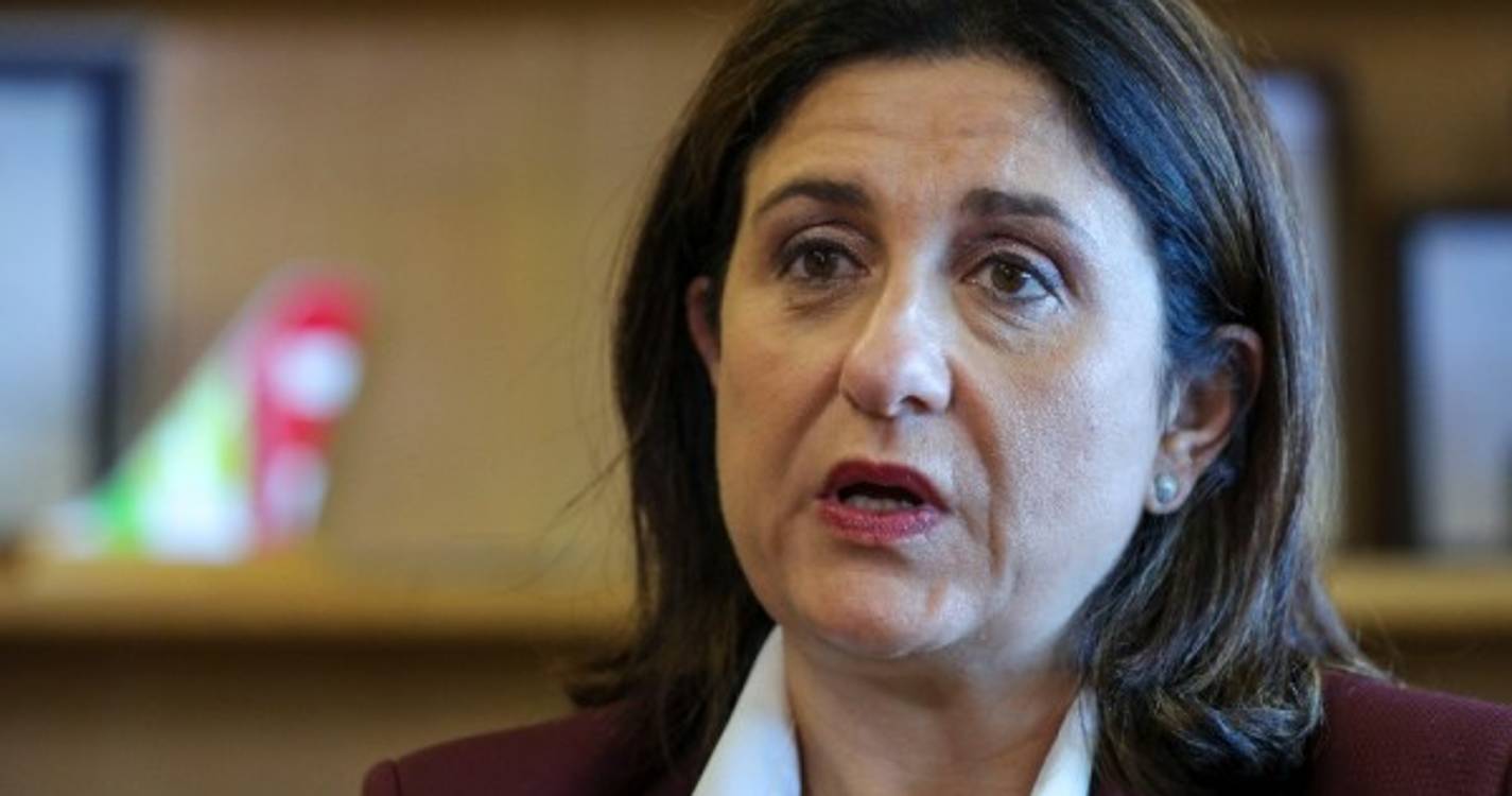 Medina acredita que Christine Ourmières-Widener não terá direito a indemnização