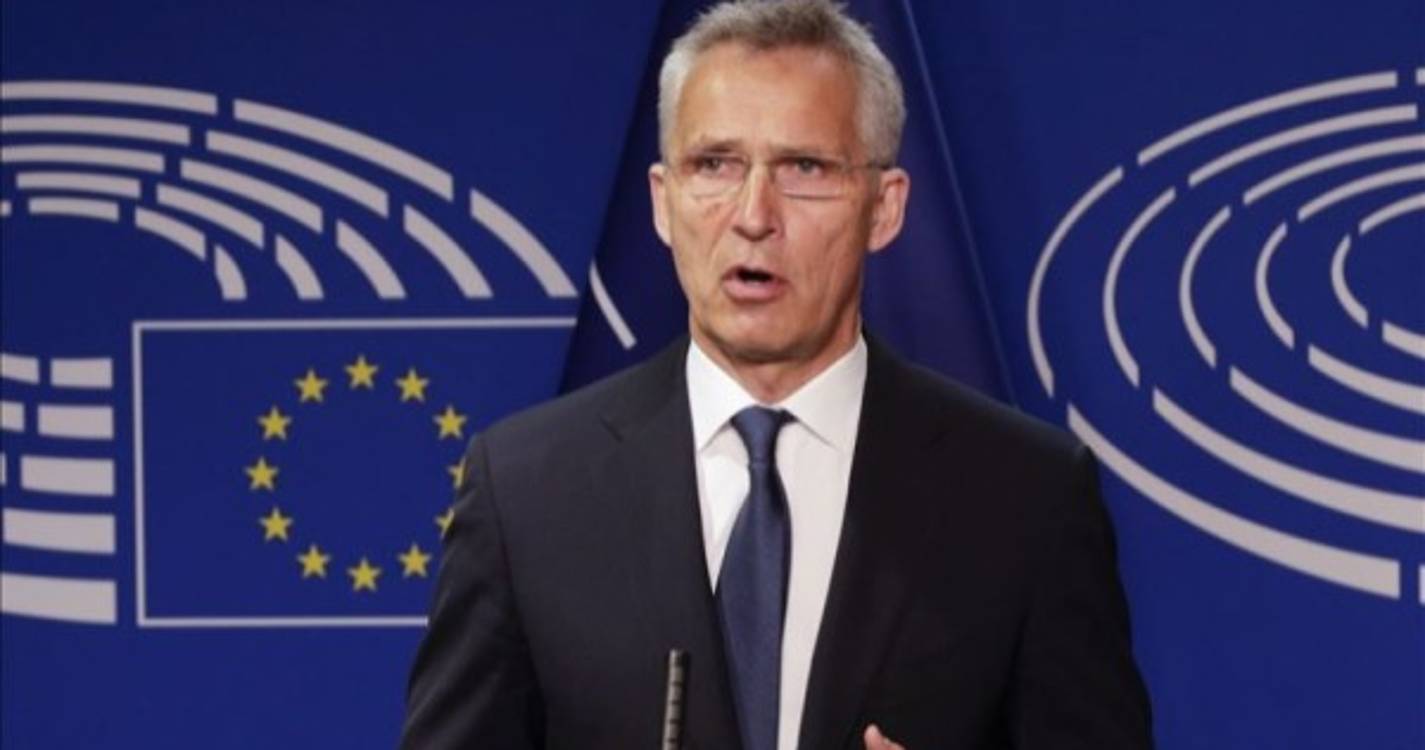 Líder da NATO mostra-se confiante na adesão da Finlândia e Suécia