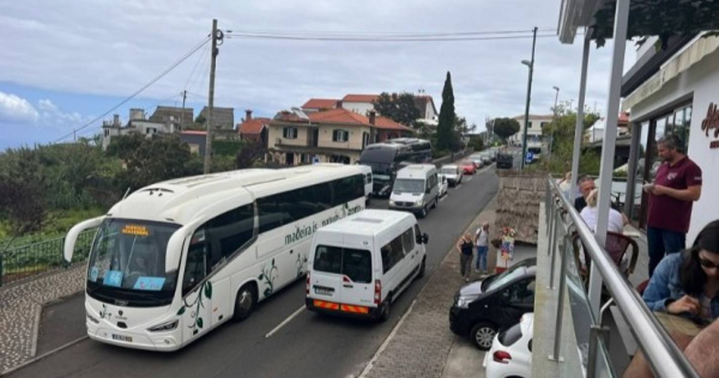Caos no trânsito também na cidade de Santana