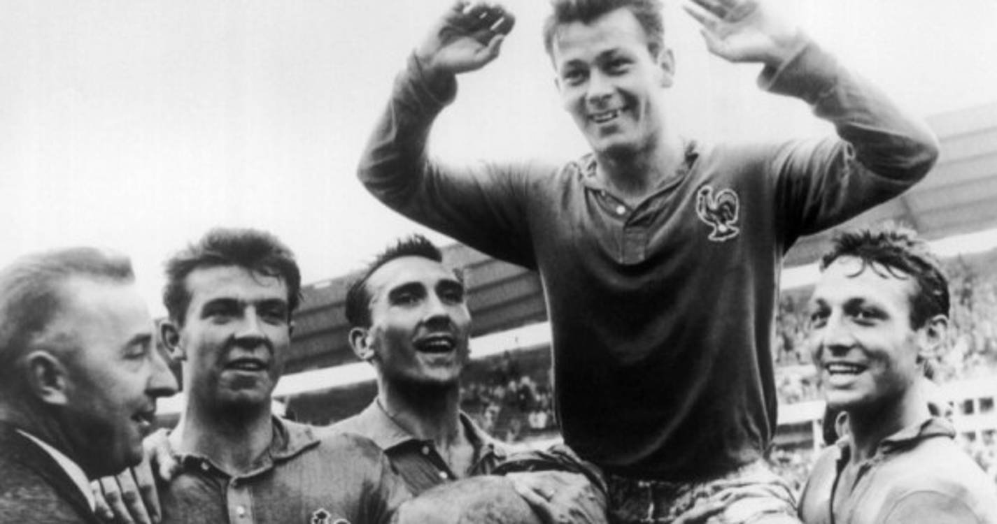 Goleador francês Just Fontaine morre aos 89 anos