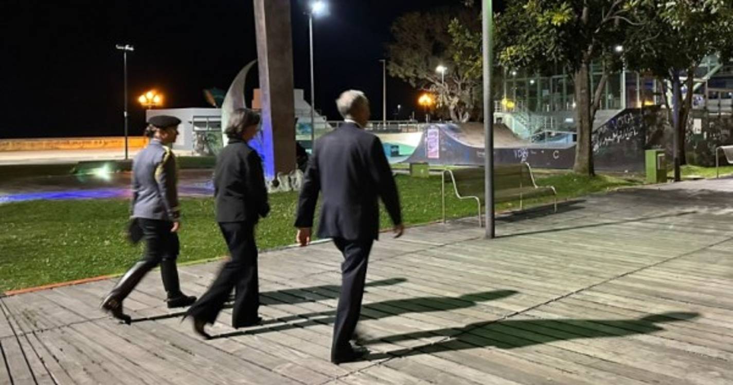 Marcelo distribuiu selfies e abraços na Zona Velha