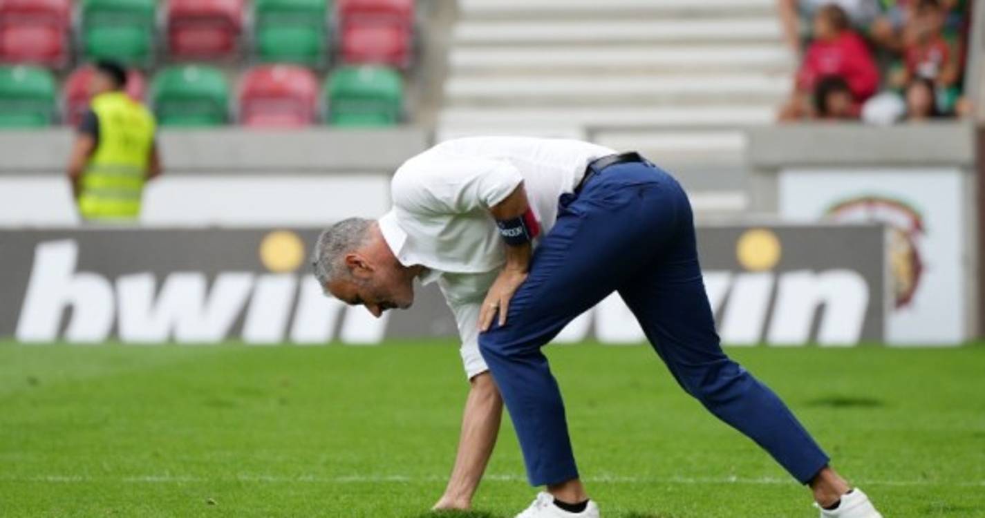 Relvado do Marítimo classificado com nota de 3,25