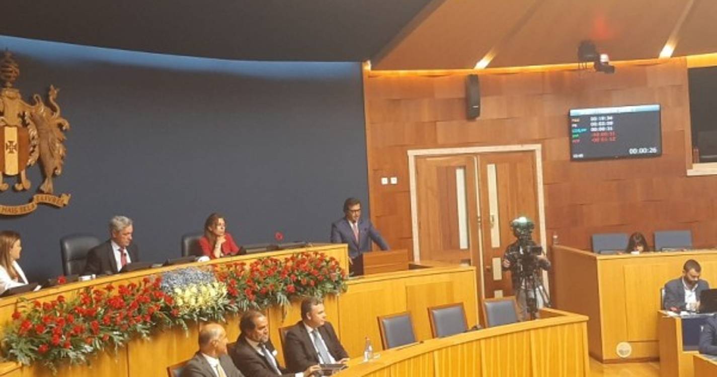 PSD: "Portugal é grande porque tem as regiões autónomas"