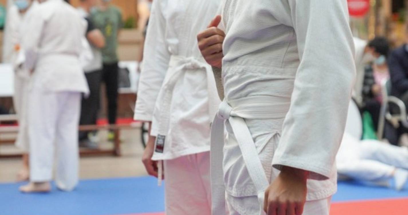 Judo/Mundiais: Federação Internacional rejeita oito membros da delegação russa