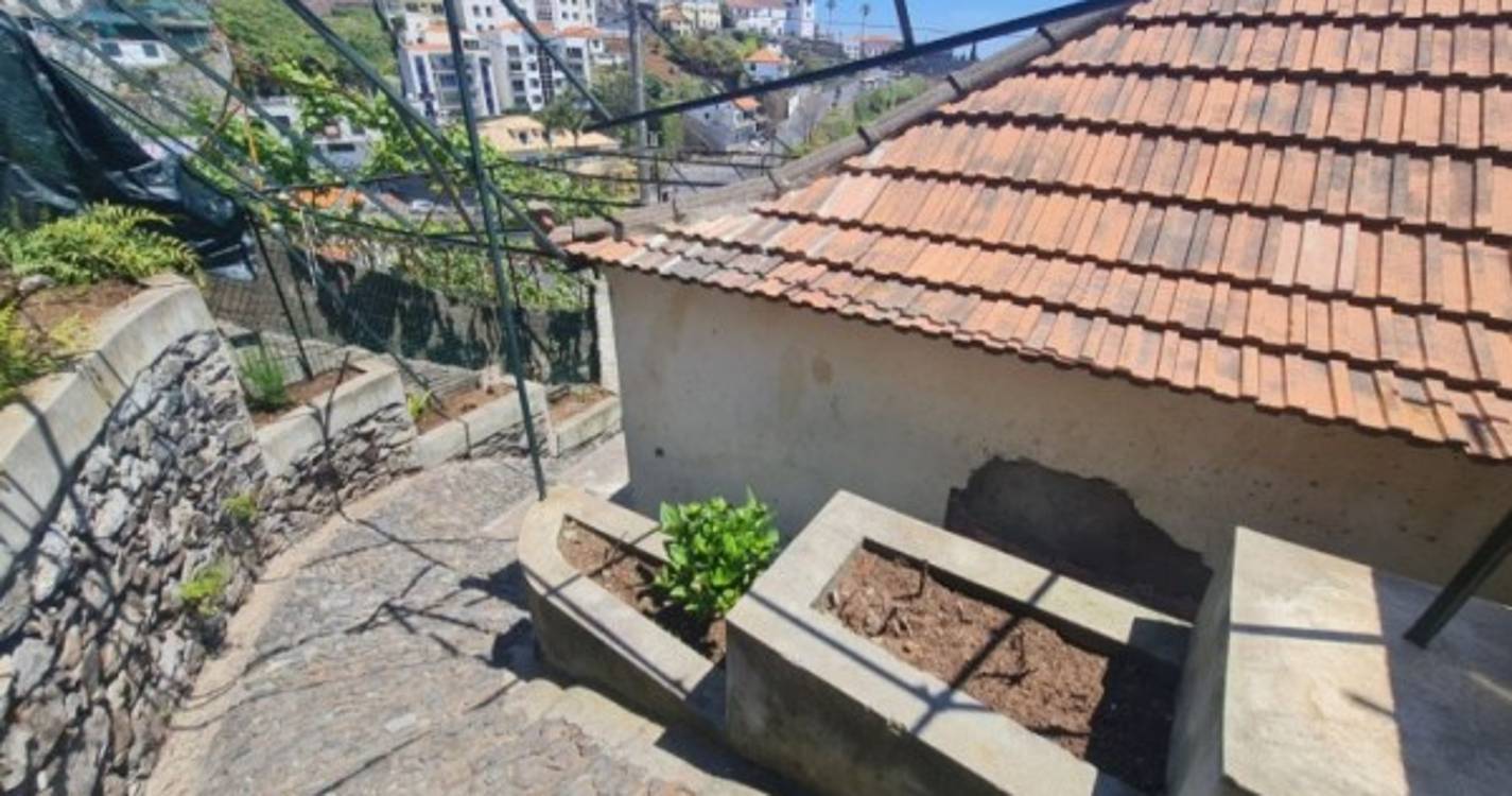 Moradia T2 - Estreito Câmara de Lobos