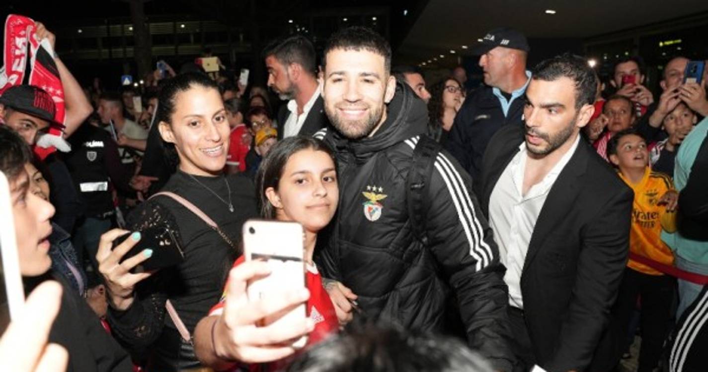Loucura no aeroporto para receber Benfica (com vídeo)