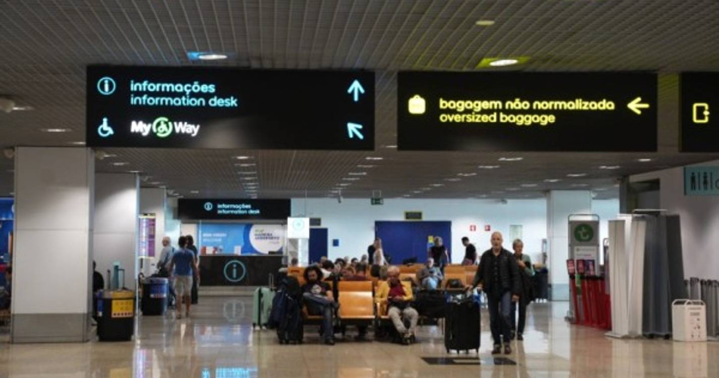 Quatro voos cancelados esta tarde, dois da TAP de Lisboa