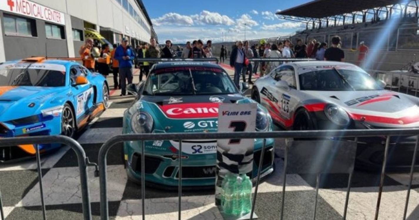 Dupla vitória de Francisco Abreu na celebração do título