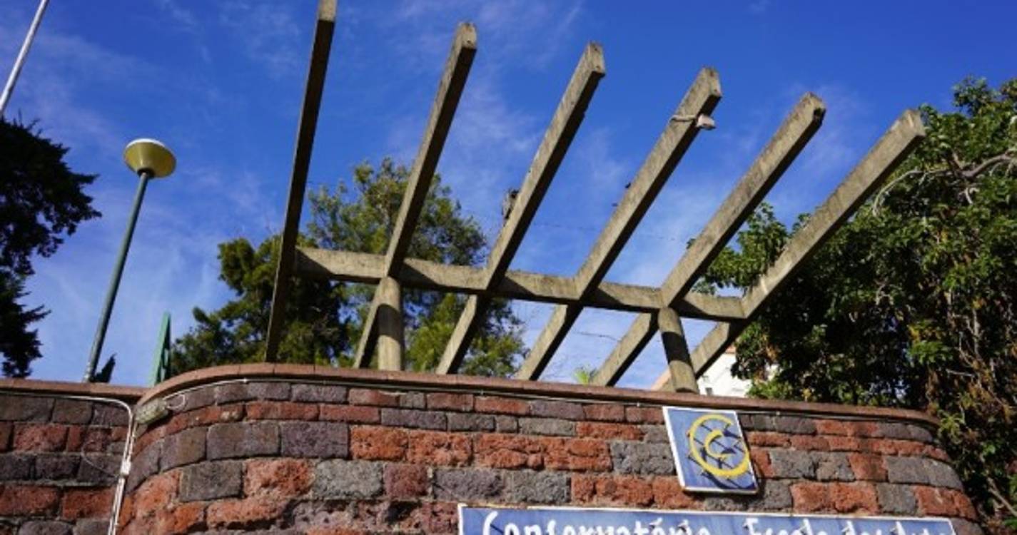 Conservatório divulga investigações a inspetores de educação europeus