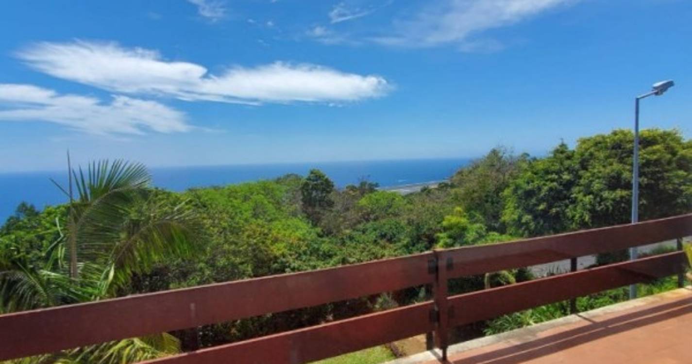 Apartamento t1+1 à venda venda no Sitio da Queimada