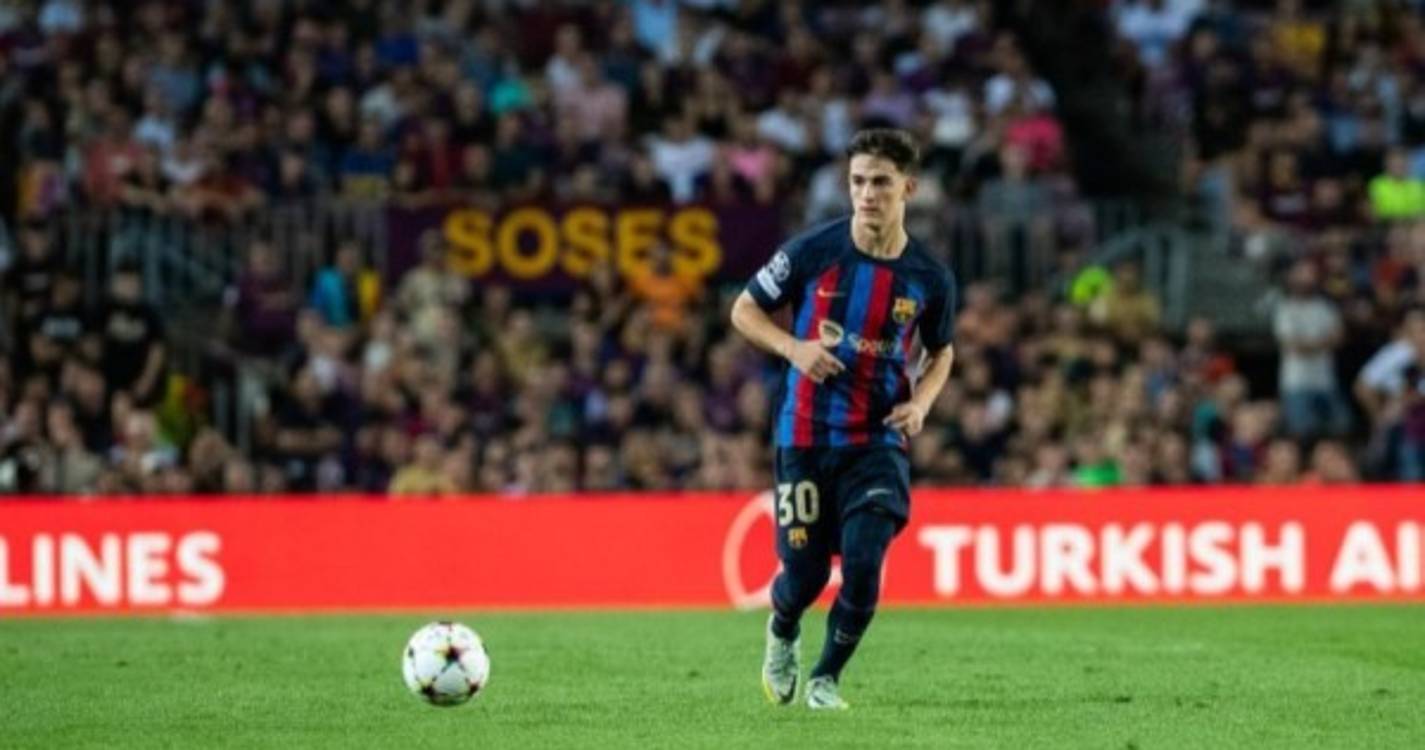 Médio do FC Barcelona Gavi conquista prémio ‘Golden Boy’