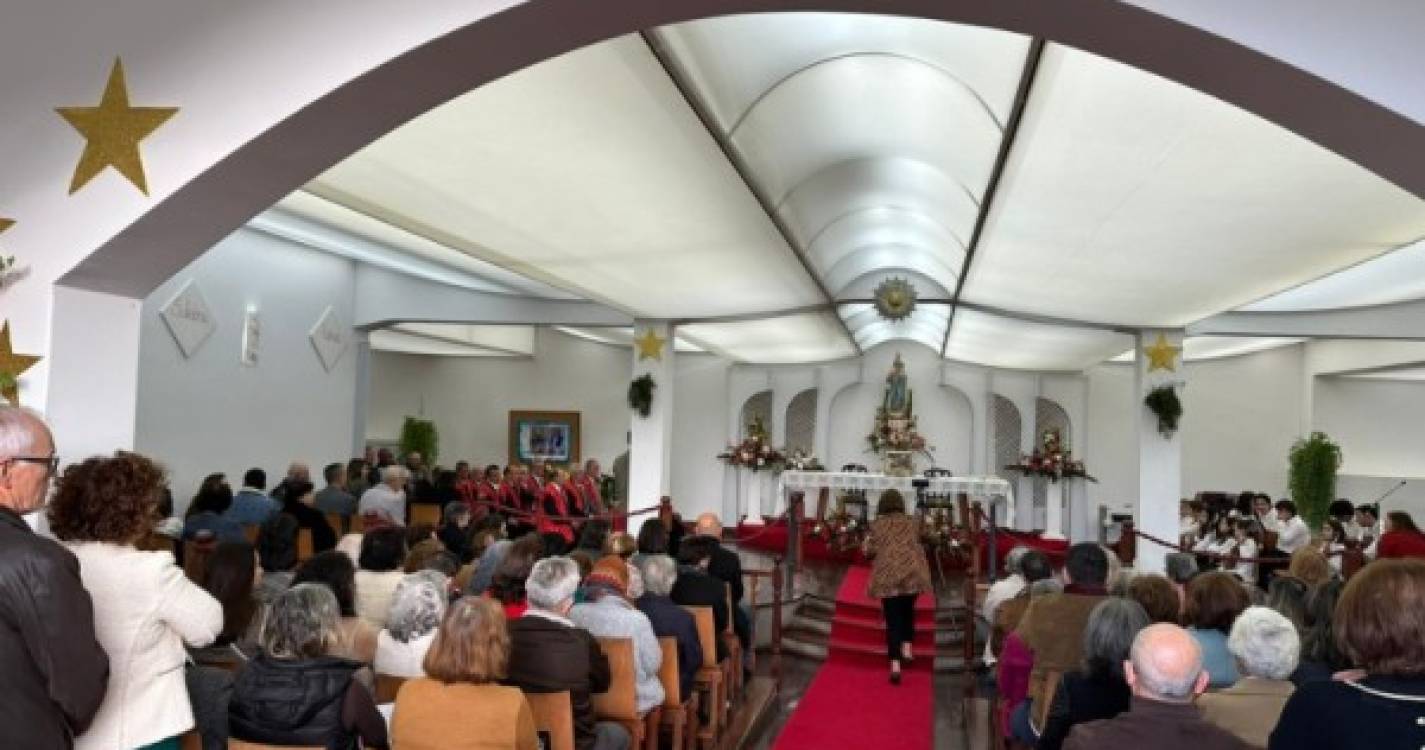 Dezenas de fiéis presenciam à última missa de Martins Júnior na Ribeira Seca (com vídeo)
