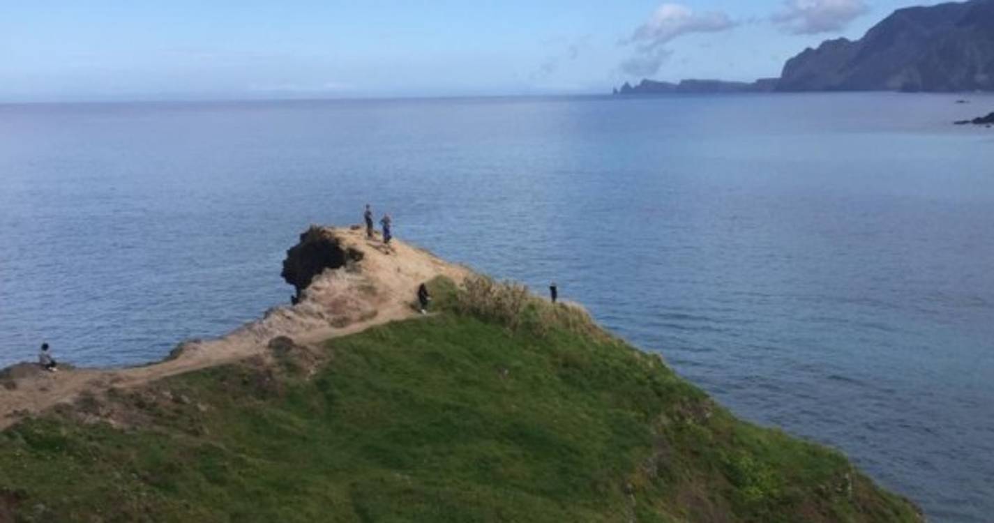 Santana preocupada com incúria dos turistas no Guindaste, mas alerta que terrenos em causa são privados