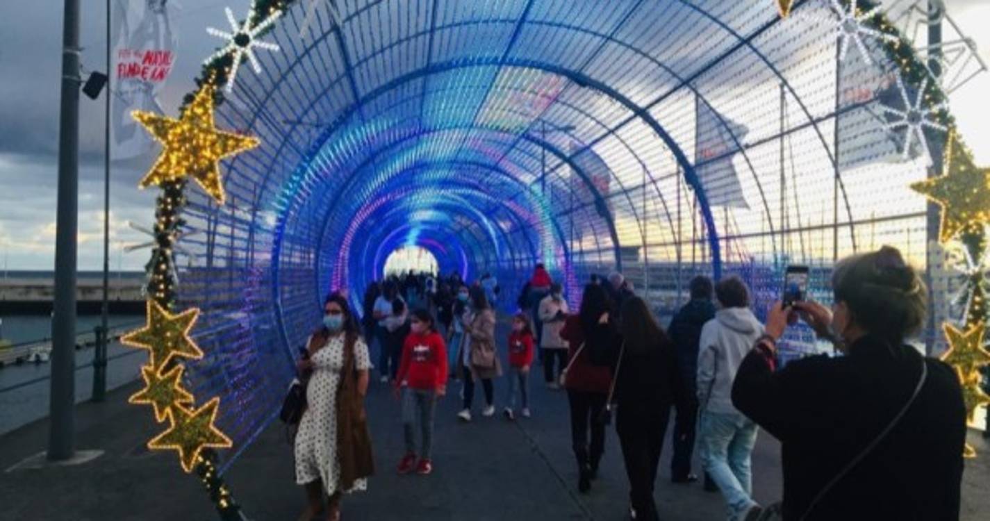 Iluminação de Natal já dá cor ao Funchal (com fotos e vídeo)