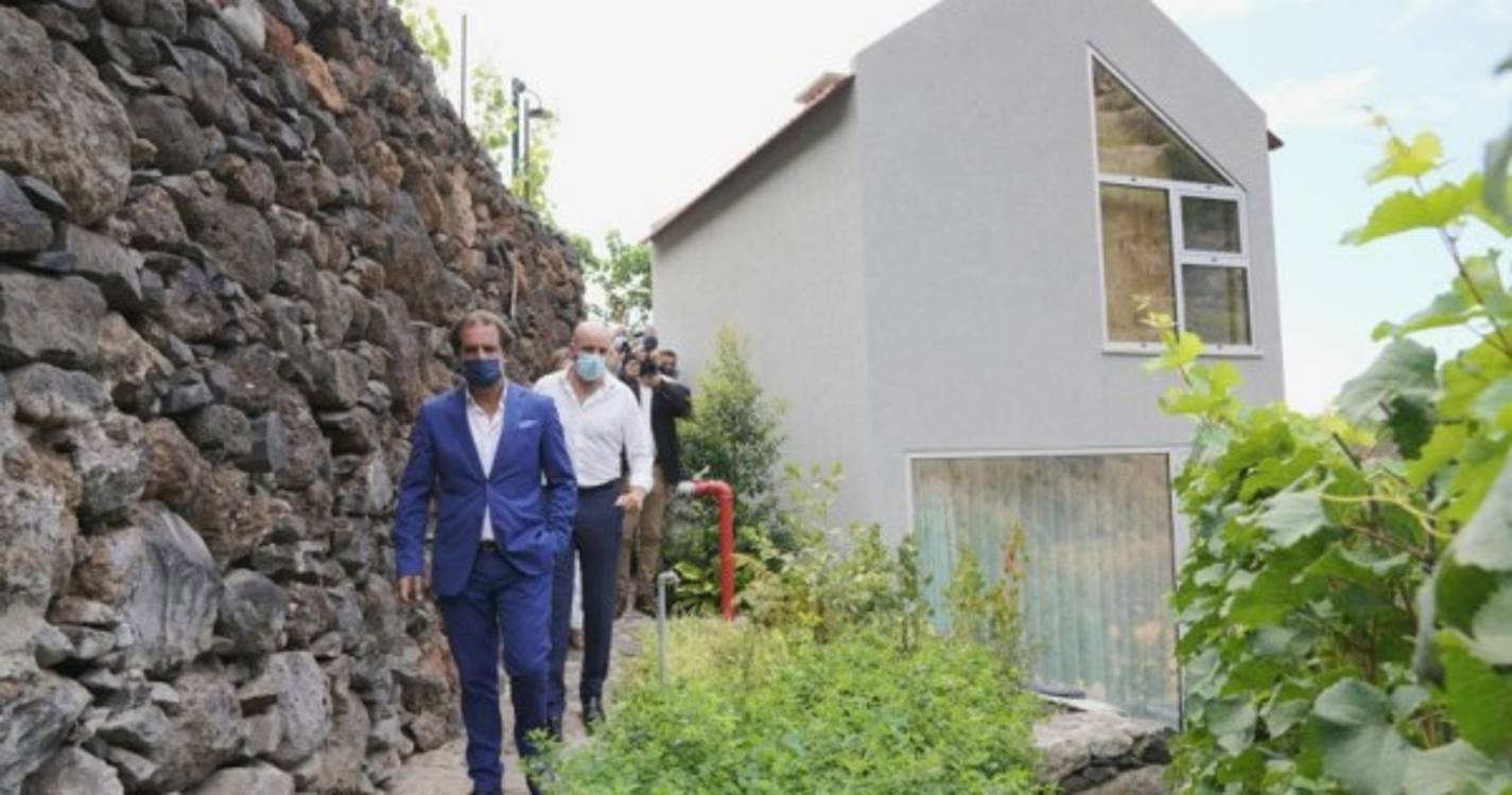 "Houve ou não houve peritagem?", questiona Miguel Albuquerque acerca da situação do Largo da Fonte