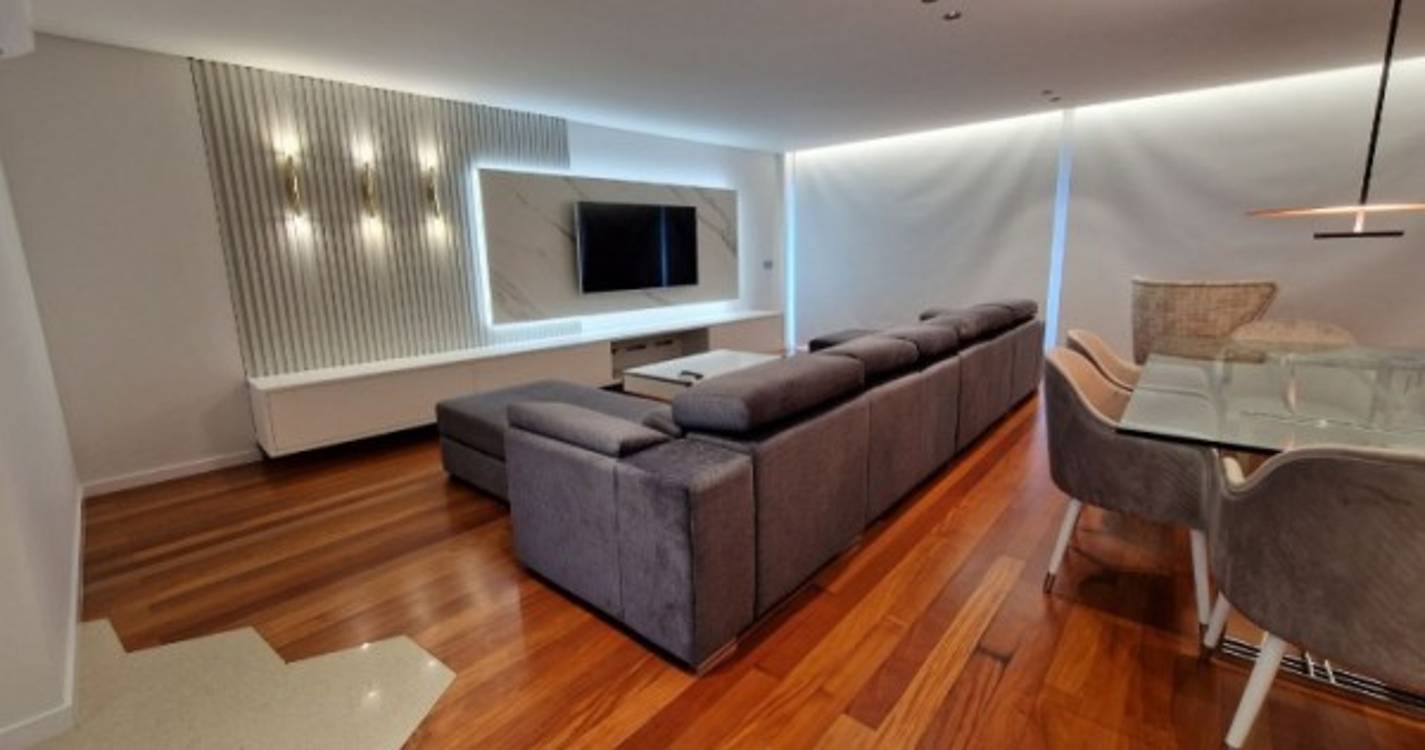 Apartamento T3 Monumental Palace II remodelado