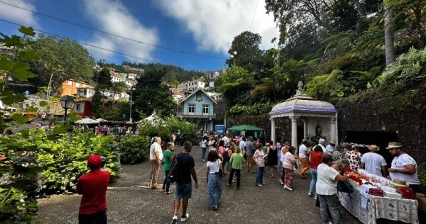 Fé e tradição já levam muitos fiéis ao Monte (com fotos)