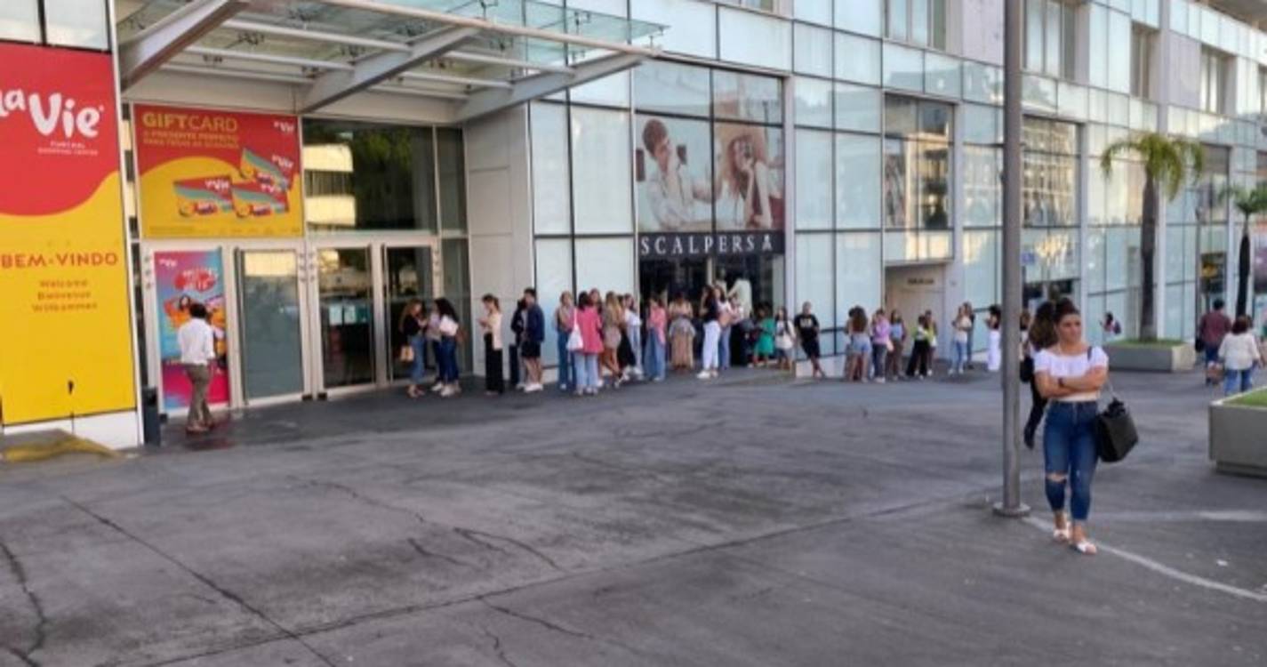 Em 20 minutos acabaram os bilhetes para os Coldplay no Madeira Shopping e La Vie