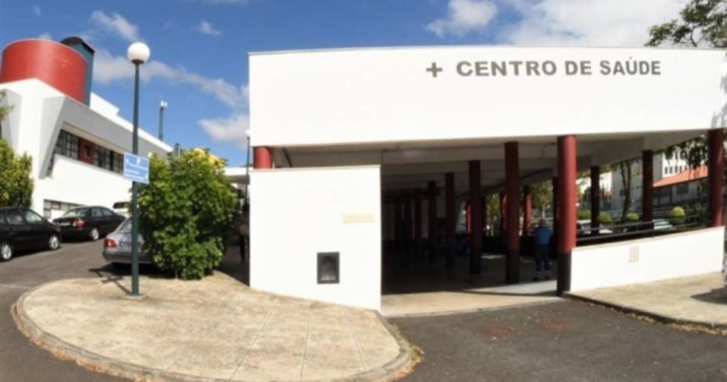 Despiste de carrinha no Caniçal deixa homem ferido