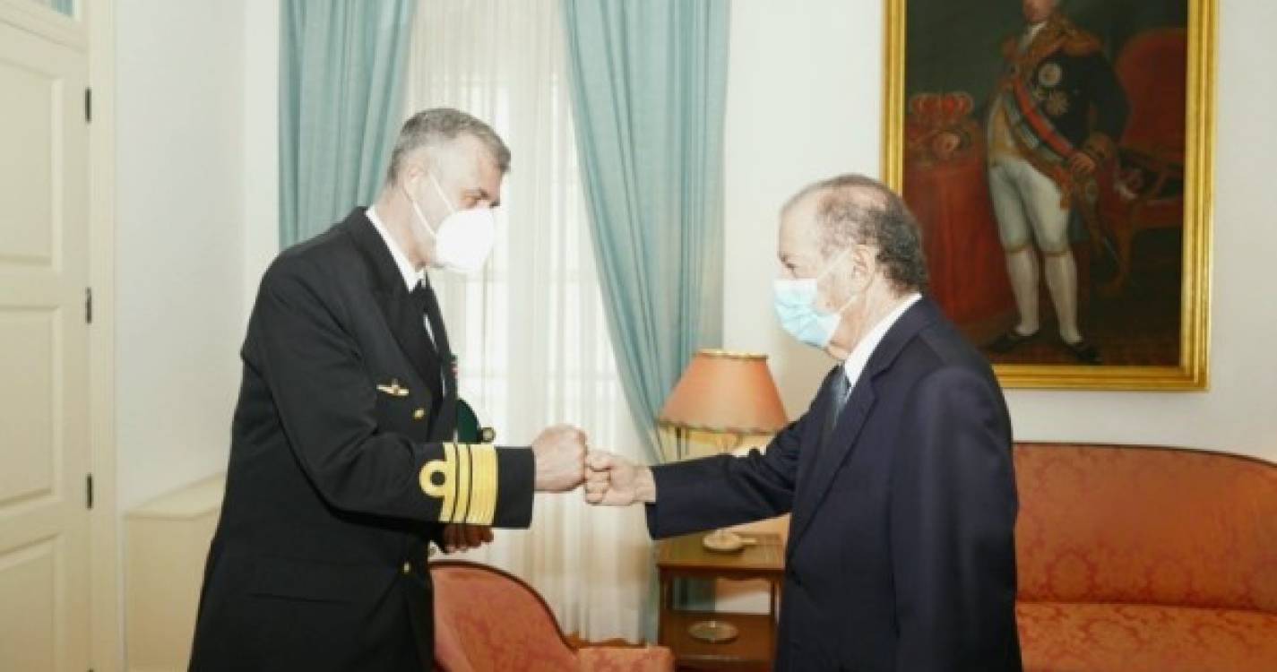Vice-almirante Gouveia e Melo recebido no Palácio de São Lourenço