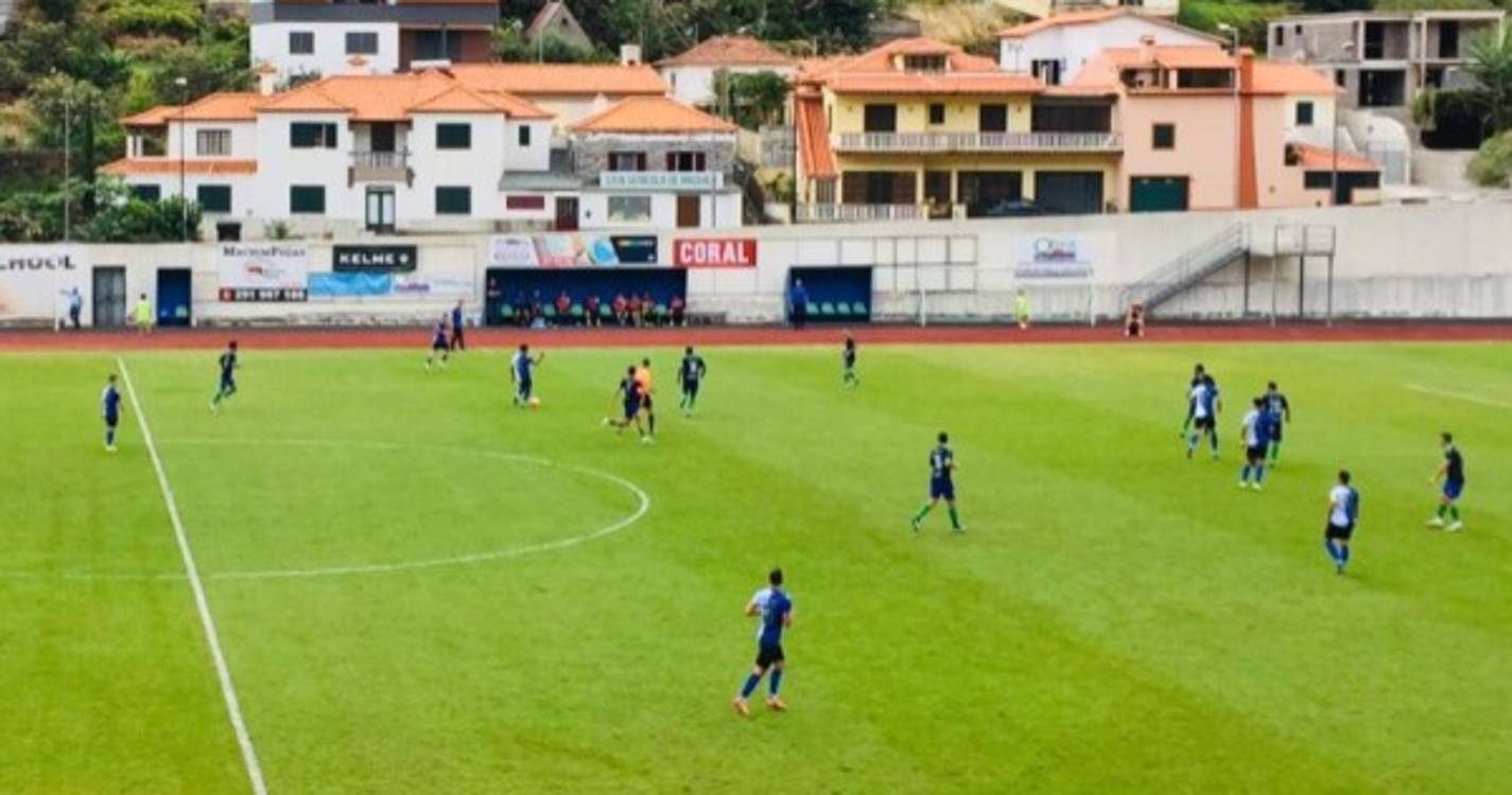 Camacha vence dérbi em Machico