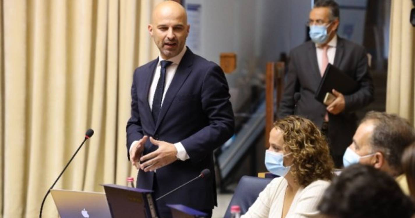 &#34;Estado não pode, através da TAP, abusar da Madeira e dos madeirenses&#34;, diz Brício Araújo