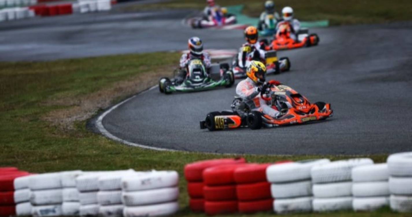 Quatro pilotos madeirenses no arranque do nacional de Karting
