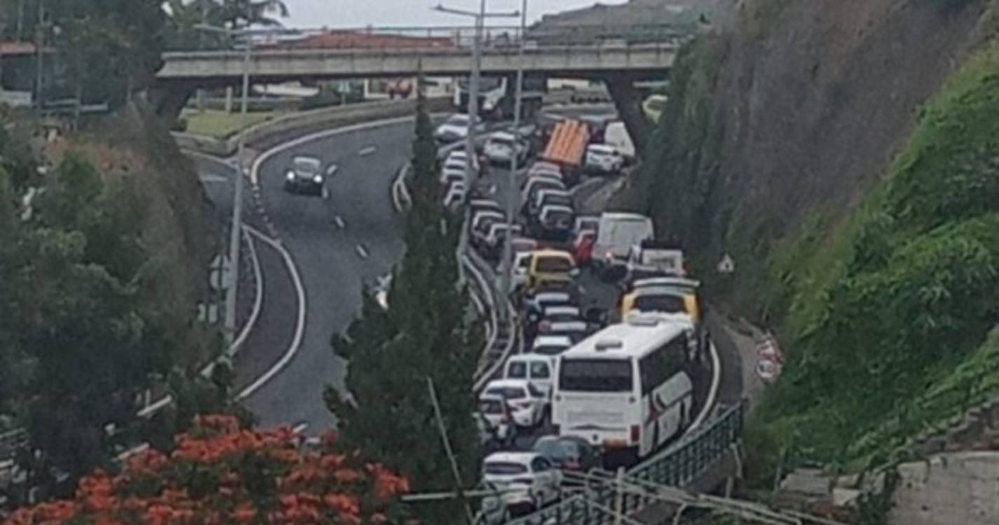 Acidente grave na zona de Câmara de Lobos