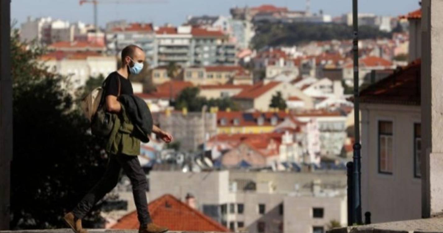 Covid-19: mais 73 mortes e 3.384 novos casos no País