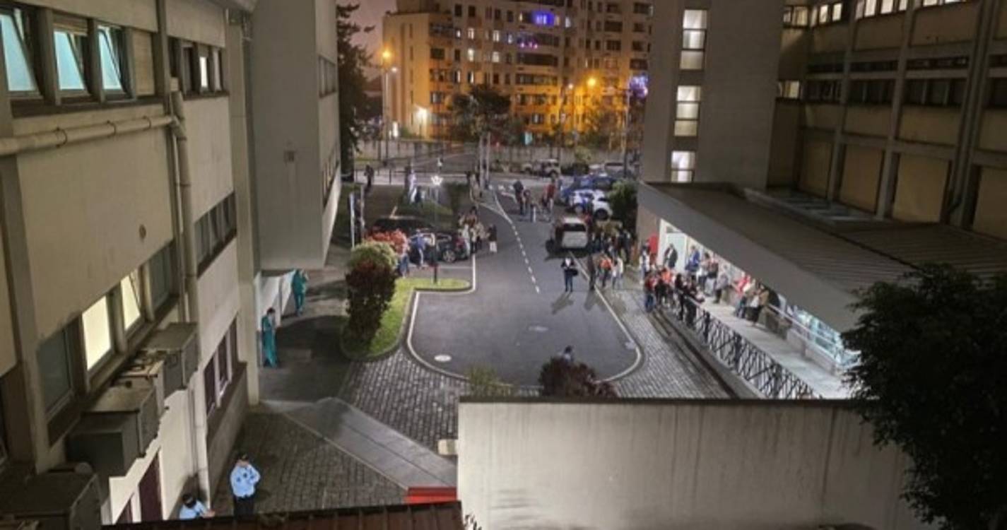 Polícia e BIR bloqueiam entrada no Hospital Dr. Nélio Mendonça