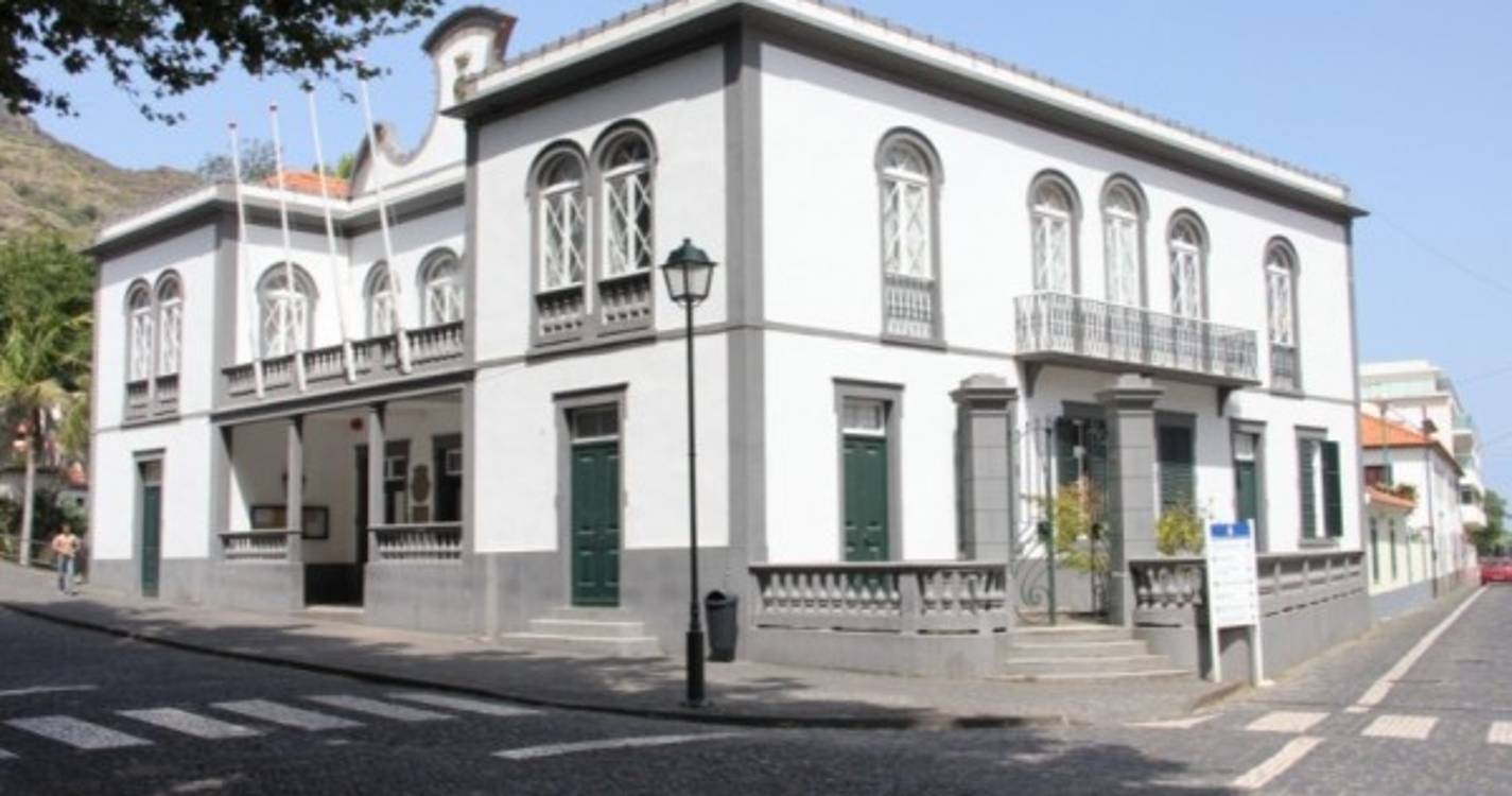 Machico aprova atribuição de bolsas de estudo aos universitários do concelho